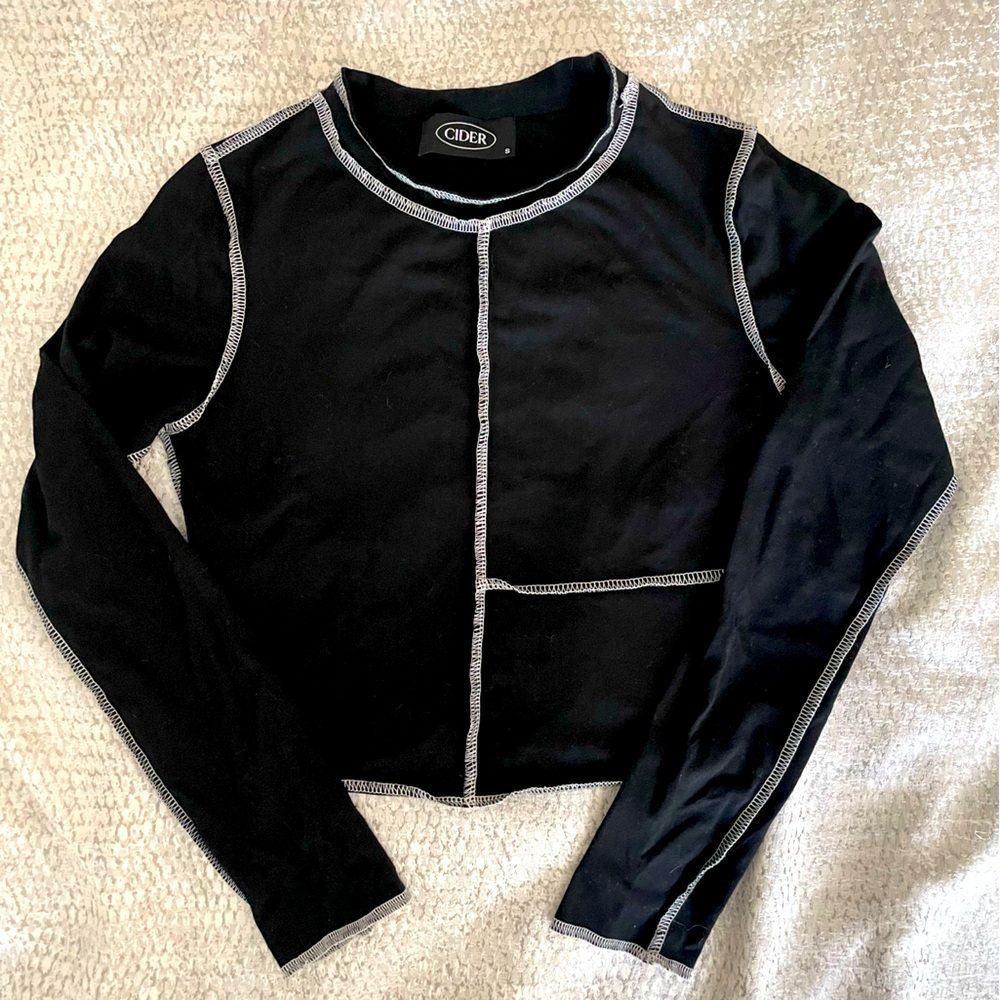 Stitching T-shirt/ Size: S 🖤